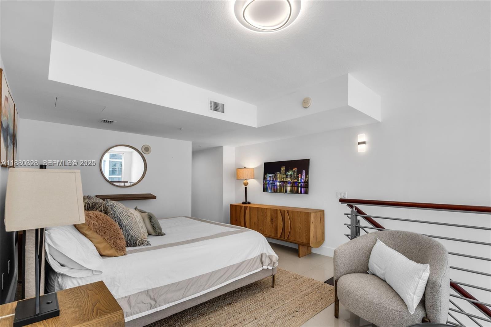 41 SE 5th Street 1112, Miami, FL 33131 photo 10