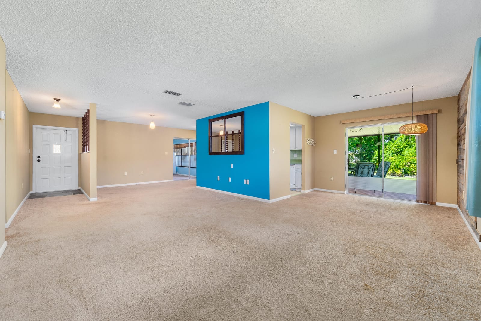 3007 Summit Street — photo 3