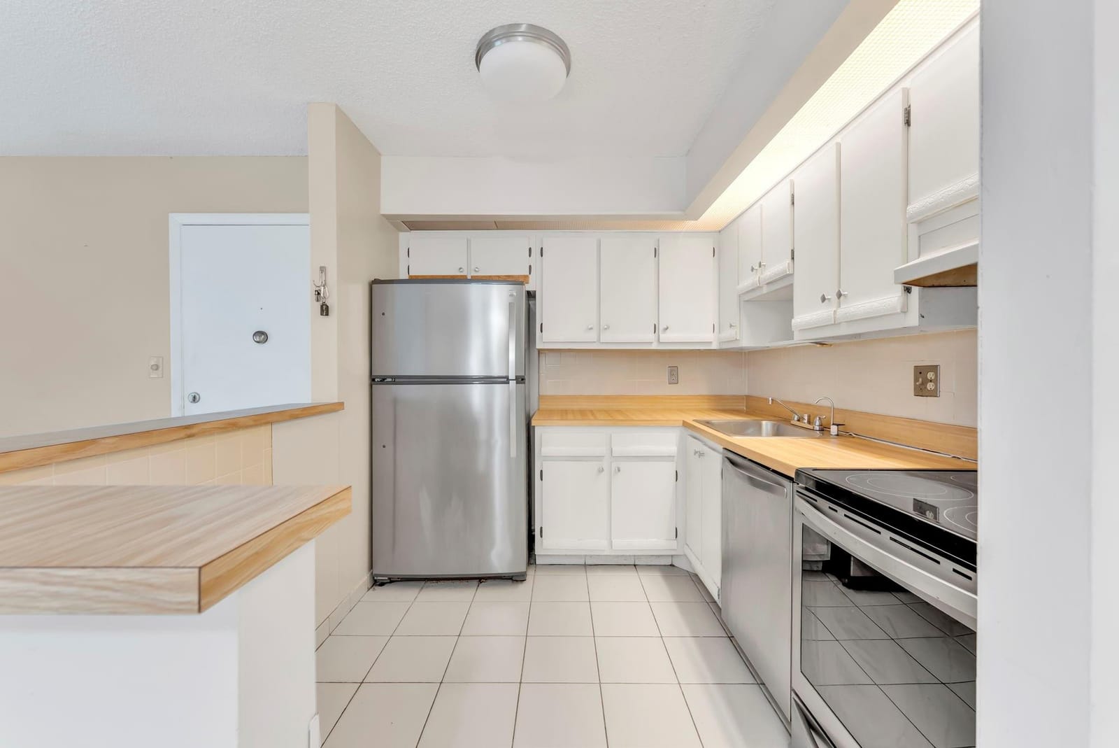 9947 N Belfort Circle 114 — photo 7