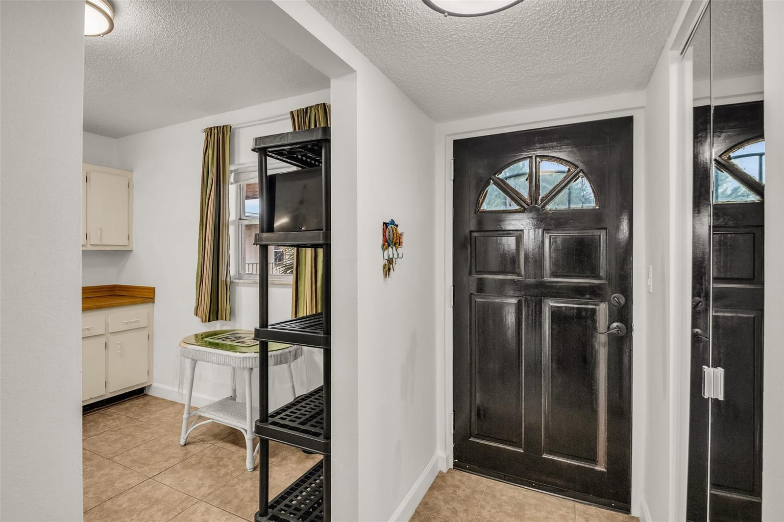 2840 Somerset Drive 403 — photo 2