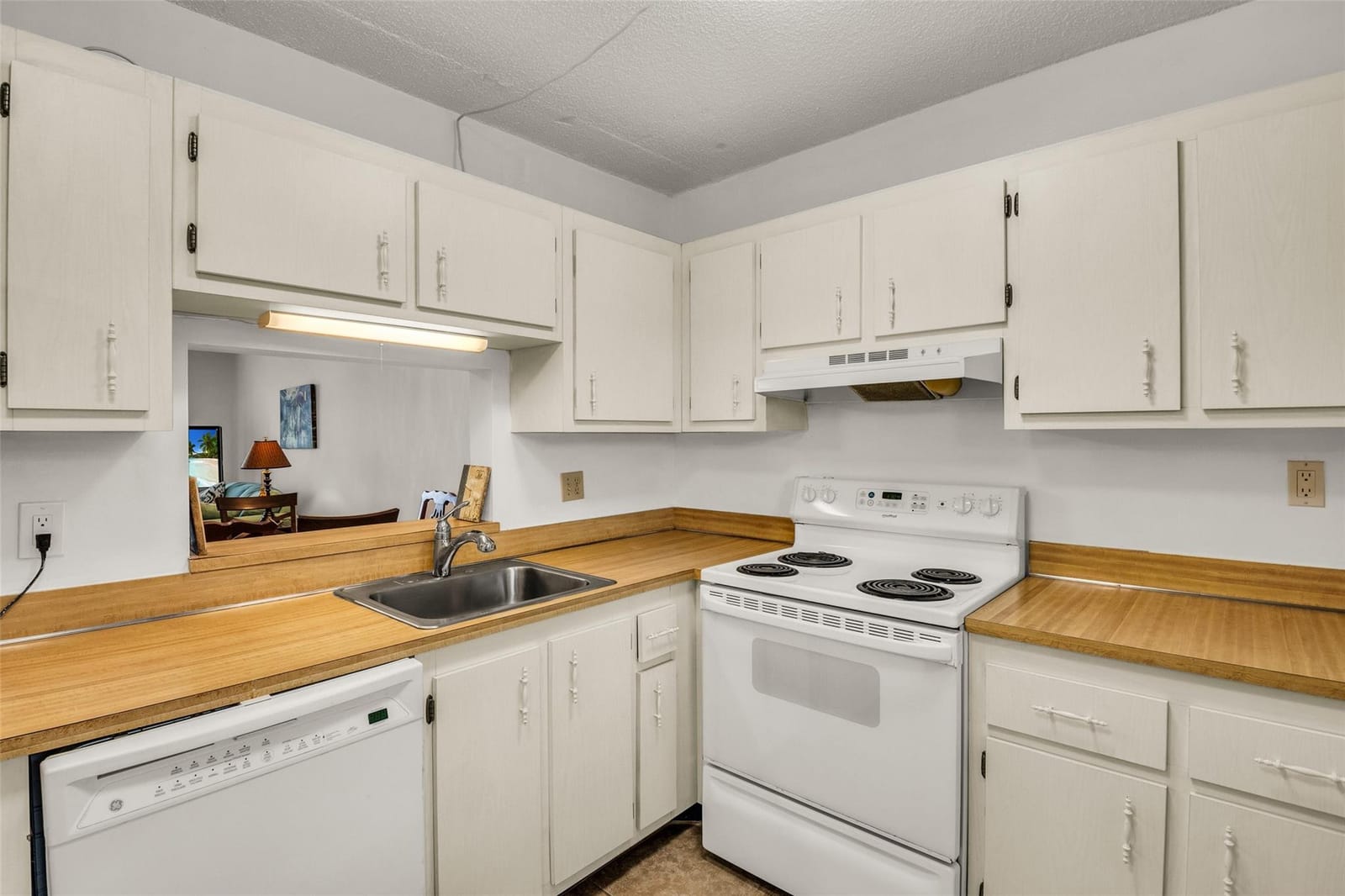 2840 Somerset Drive 403 — photo 6