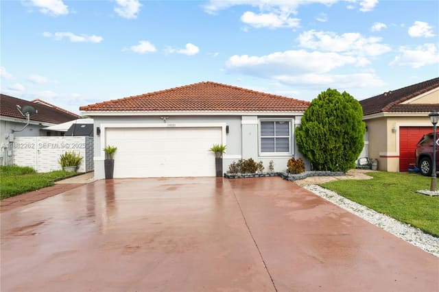 19020 NW 54th Avenue, sold in Monterrey 2nd, Miami Gardens, FL