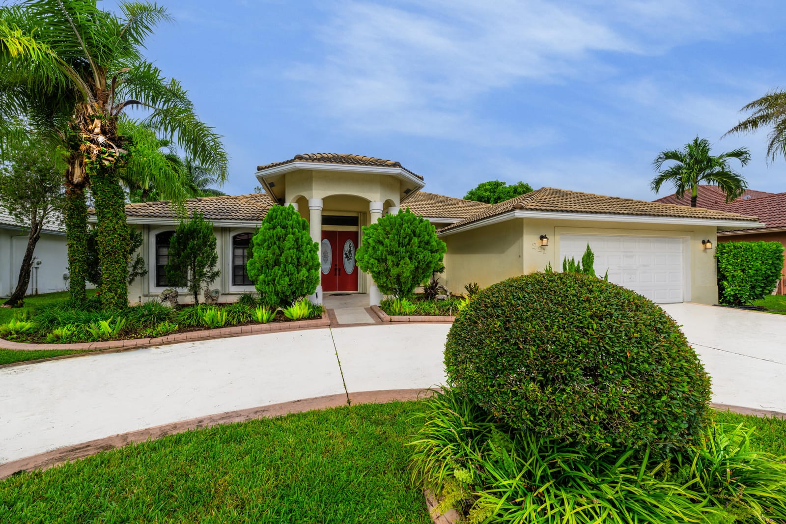221 Cypress Trace, Royal Palm Beach, FL 33411
