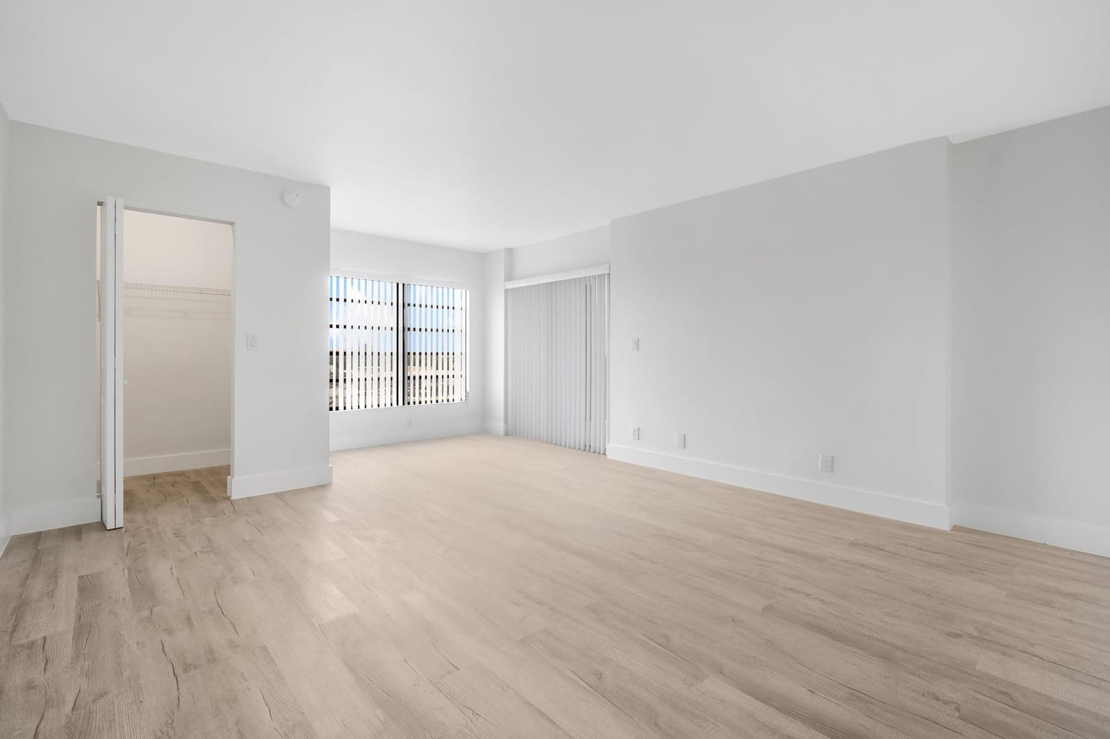 2200 S Cypress Bend Drive 805, Pompano Beach, FL 33069 photo 16