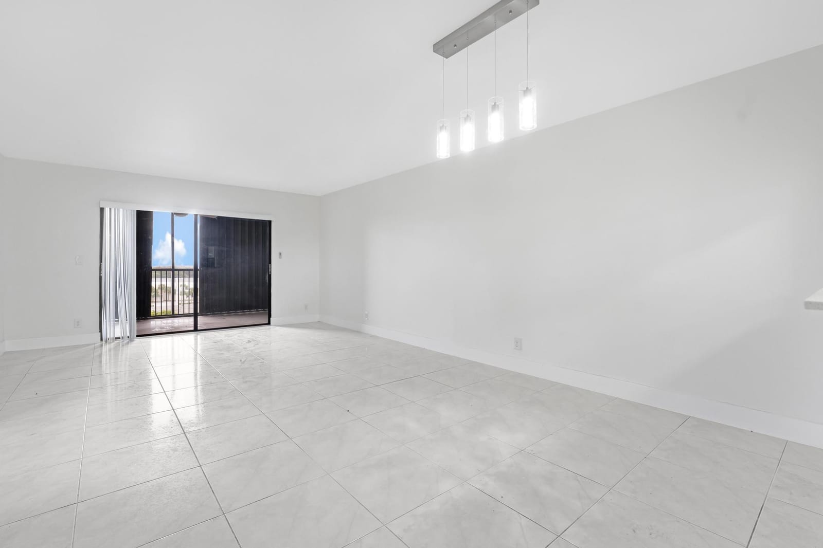 2200 S Cypress Bend Drive 805, Pompano Beach, FL 33069 photo 18