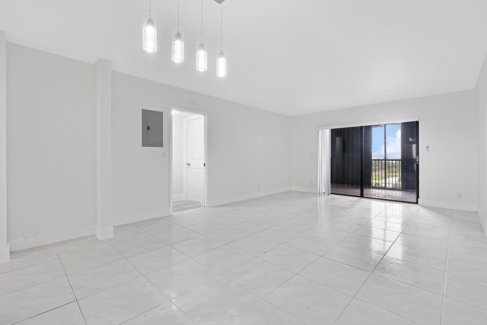 2200 S Cypress Bend Drive 805, Pompano Beach, FL 33069 photo 19