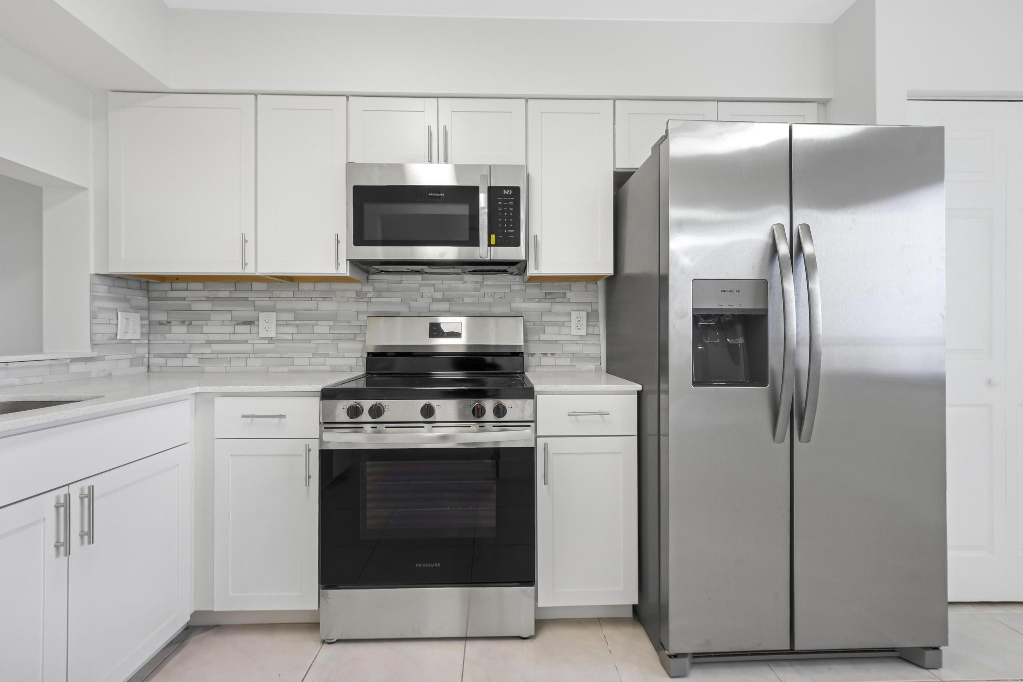 2200 S Cypress Bend Drive 805, Pompano Beach, FL 33069, Pompano Beach
