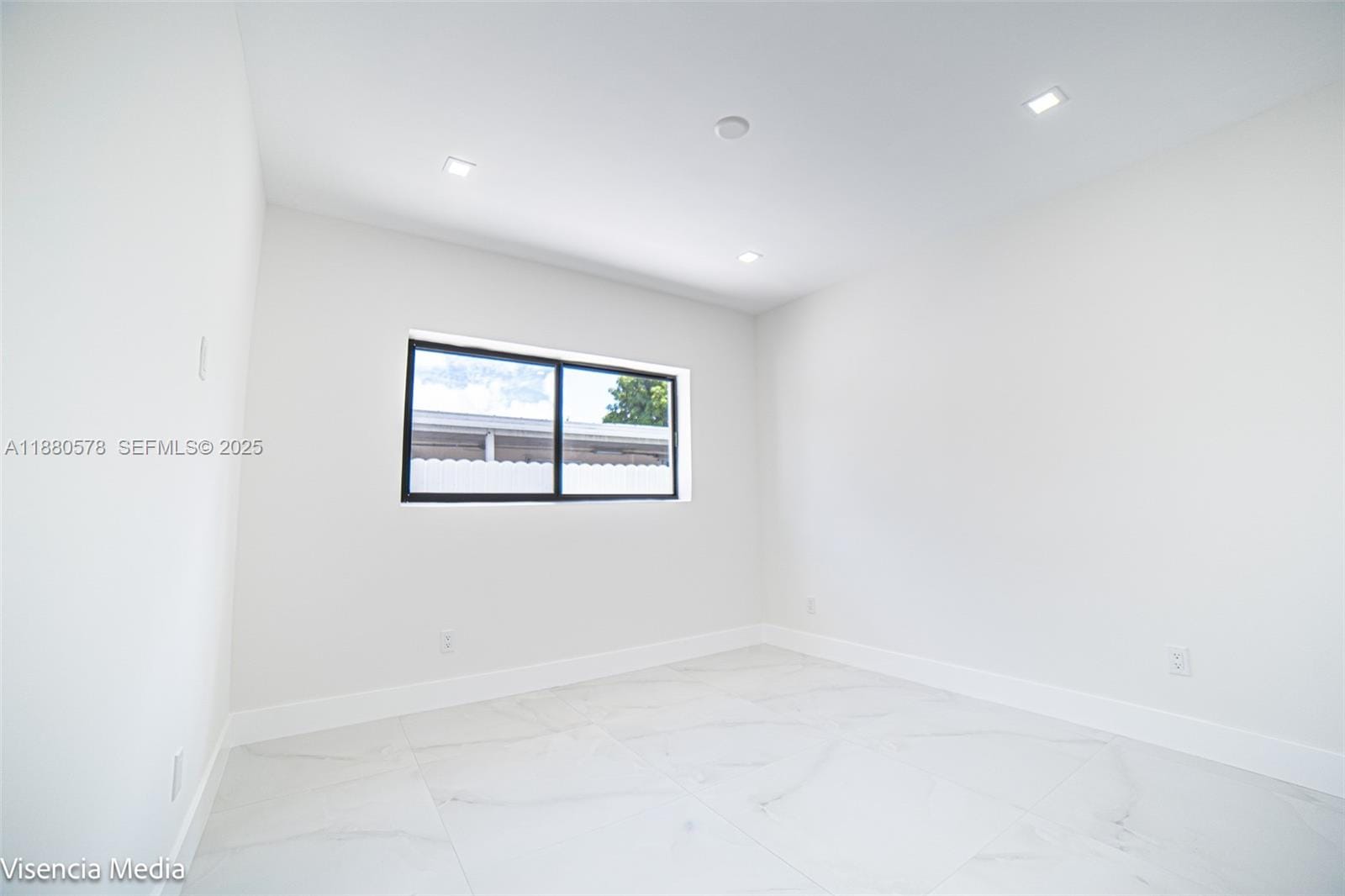 6320 NW 113th Terrace, Hialeah, FL 33012 photo 17