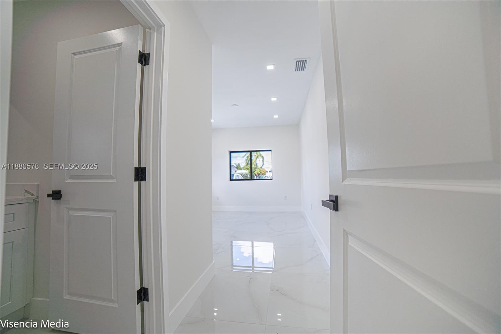 6320 NW 113th Terrace, Hialeah, FL 33012 photo 25