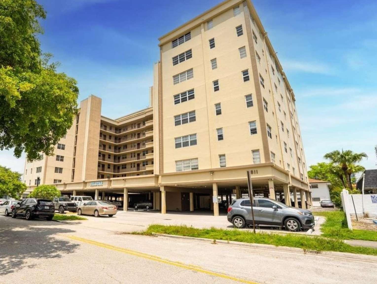 1811 Jefferson Street 810, Hollywood, FL 33020