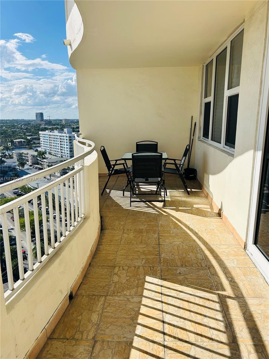 3180 S Ocean Drive 1620, Hallandale Beach, FL 33009 photo 2