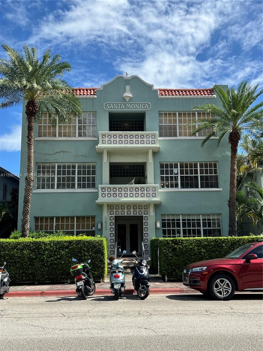 1523 West Avenue 101, Miami Beach, FL 33139
