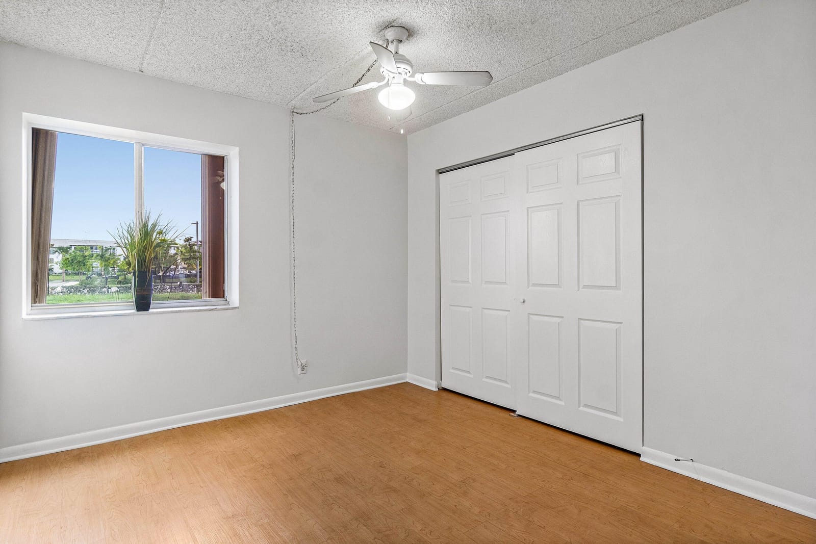 1876 Fairview Villas Drive 3, Palm Springs, FL 33406 photo 15