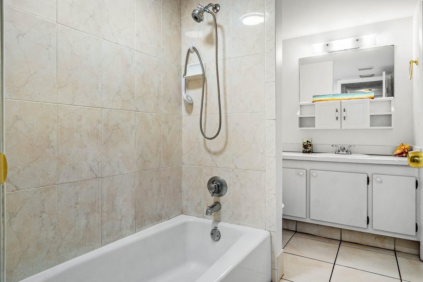 1876 Fairview Villas Drive 3 — photo 3