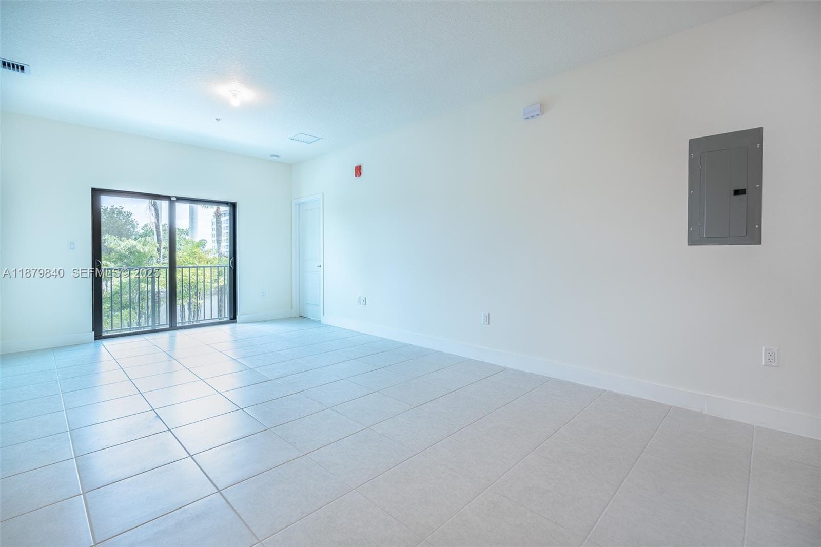 8001 NW 41st Street F-208 — photo 6