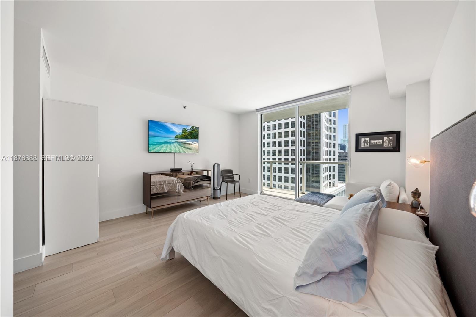 55 SE 6th Street 1908, Miami, FL 33131 photo 30
