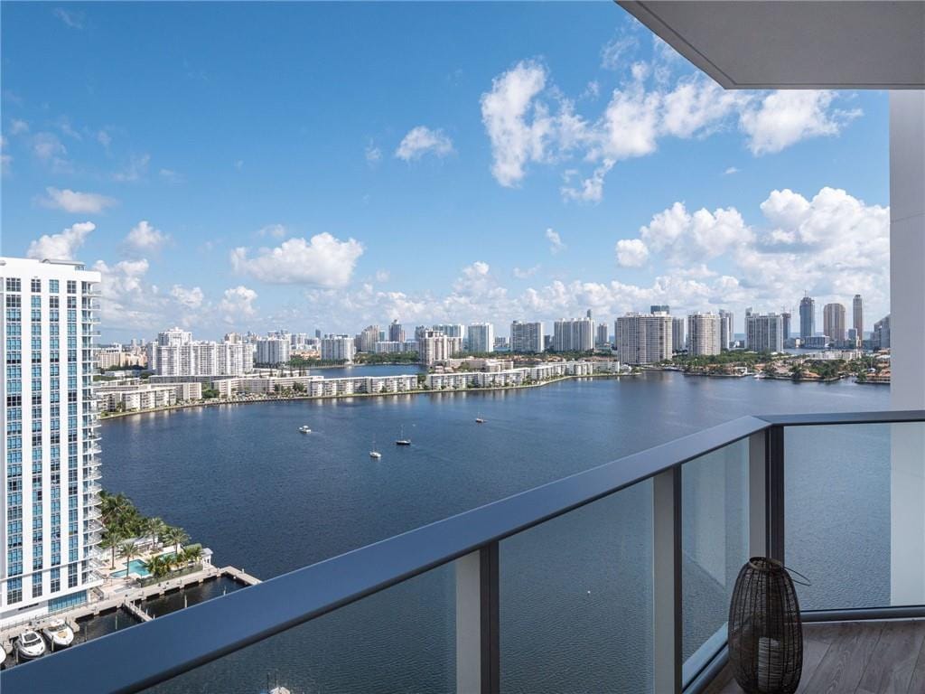 17111 Biscayne Boulevard 2105 + 1 BOAT SLIP 100 ft, North Miami Beach, FL 33160 photo 15