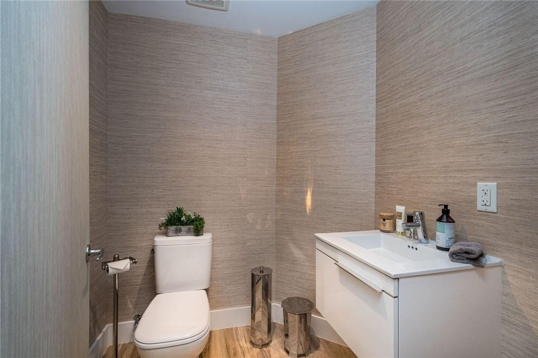 17111 Biscayne Boulevard 2105 + 1 BOAT SLIP 100 ft, North Miami Beach, FL 33160 photo 26