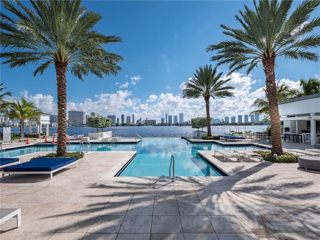 17111 Biscayne Boulevard 2105 + 1 BOAT SLIP 100 ft — photo 4