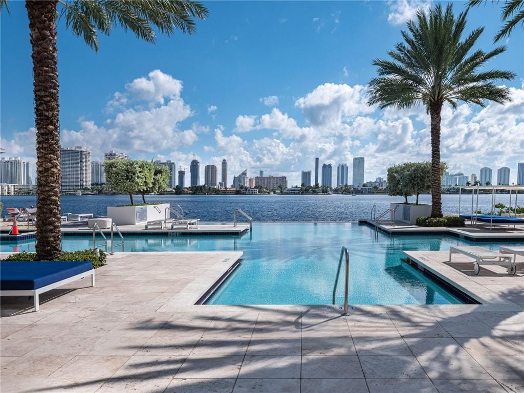 17111 Biscayne Boulevard 2105 + 1 BOAT SLIP 100 ft — photo 7