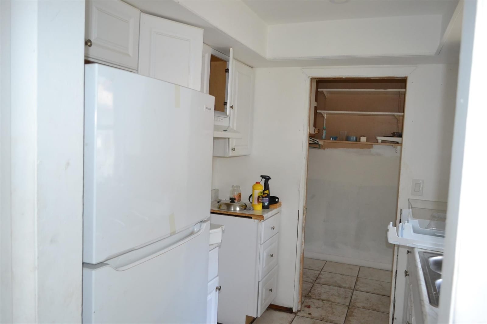 870 SW 28th Street — photo 5
