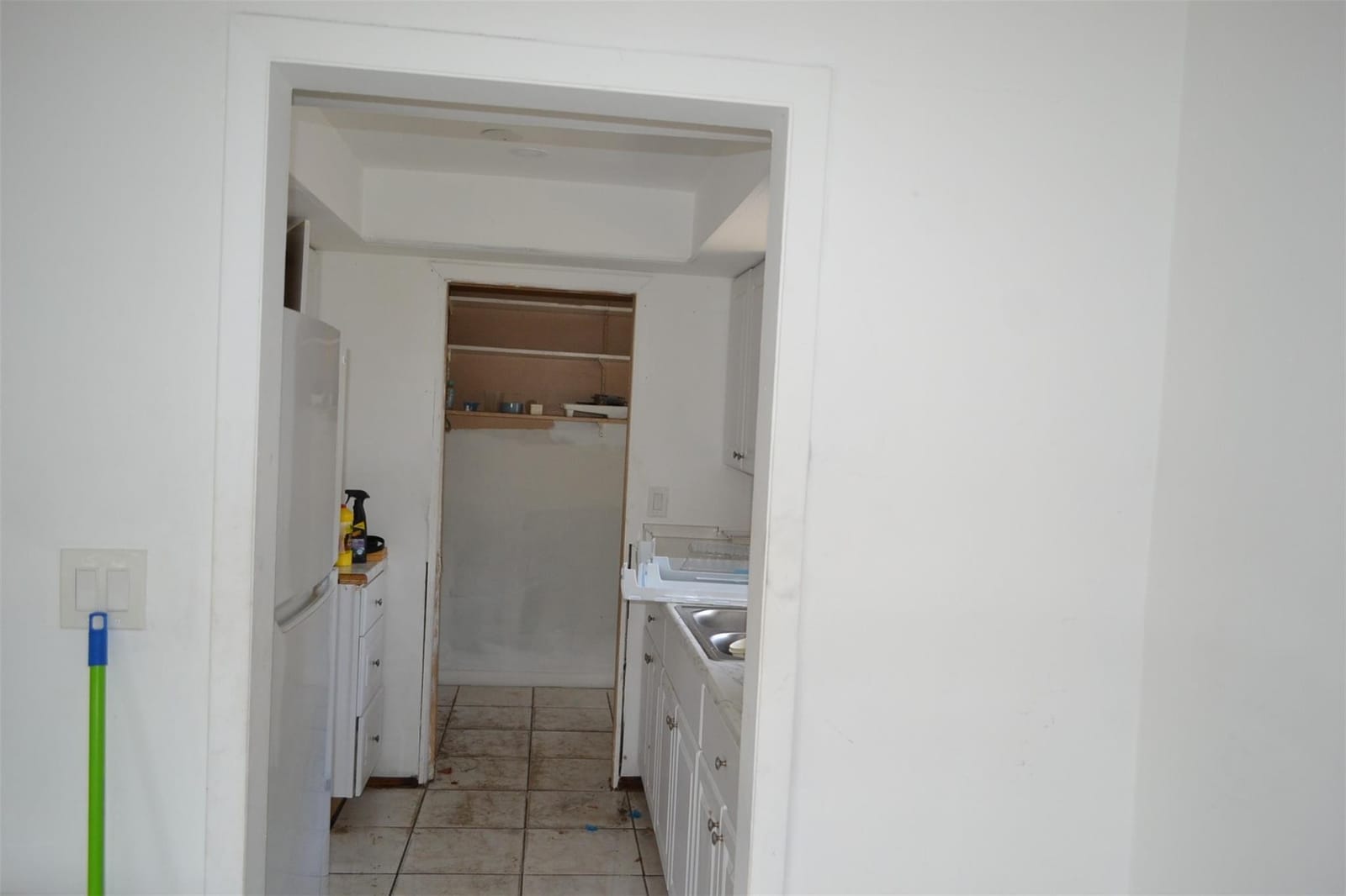 870 SW 28th Street — photo 6