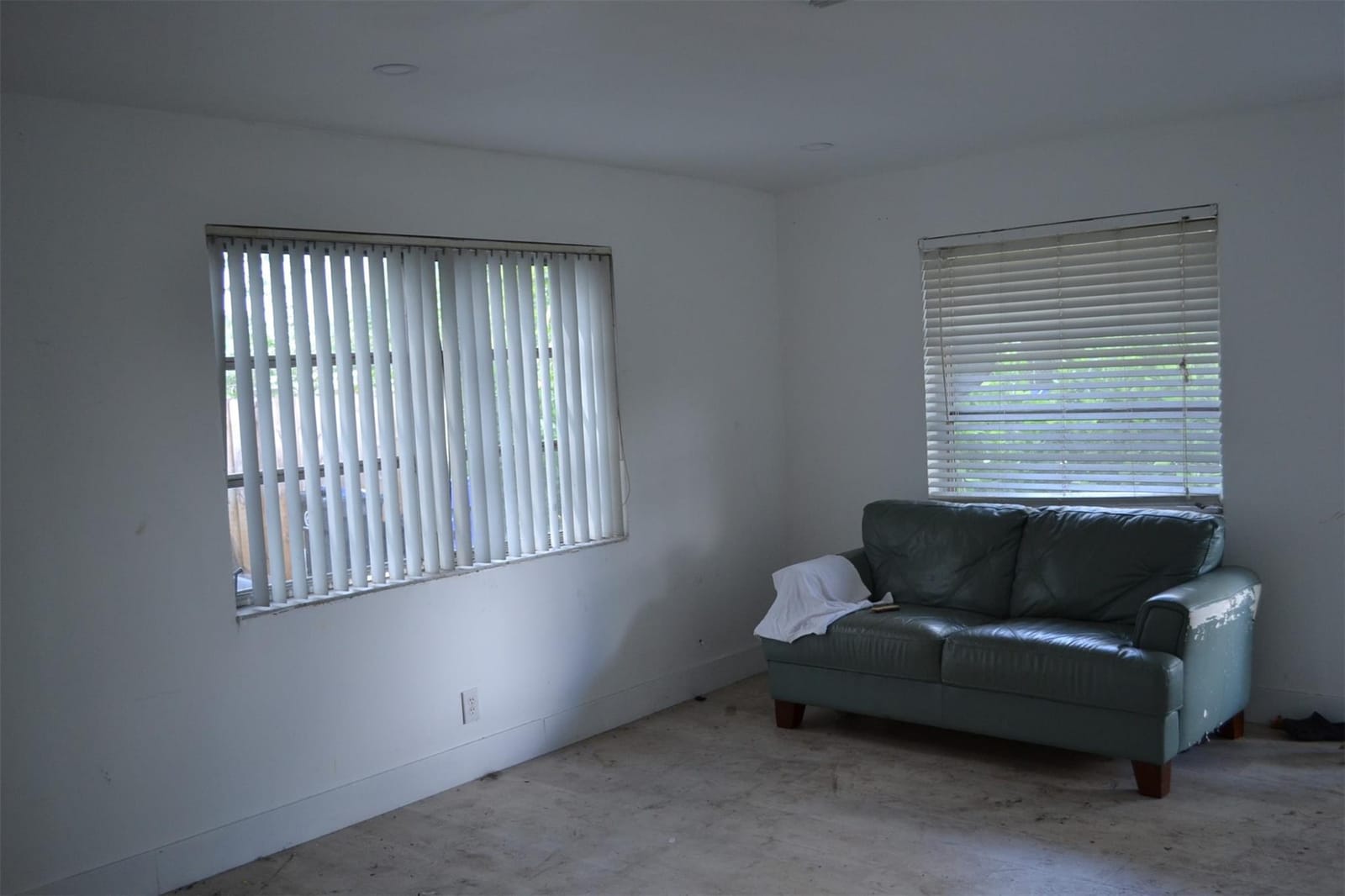 870 SW 28th Street — photo 9