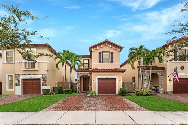 3754 NE 2nd Street, Homestead, FL 33033