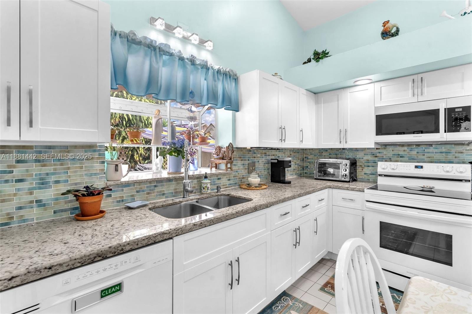 5660 SW 99th Lane — photo 8
