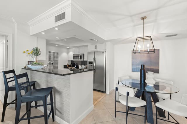 99 SE Mizner Boulevard 403, Boca Raton, FL 33432