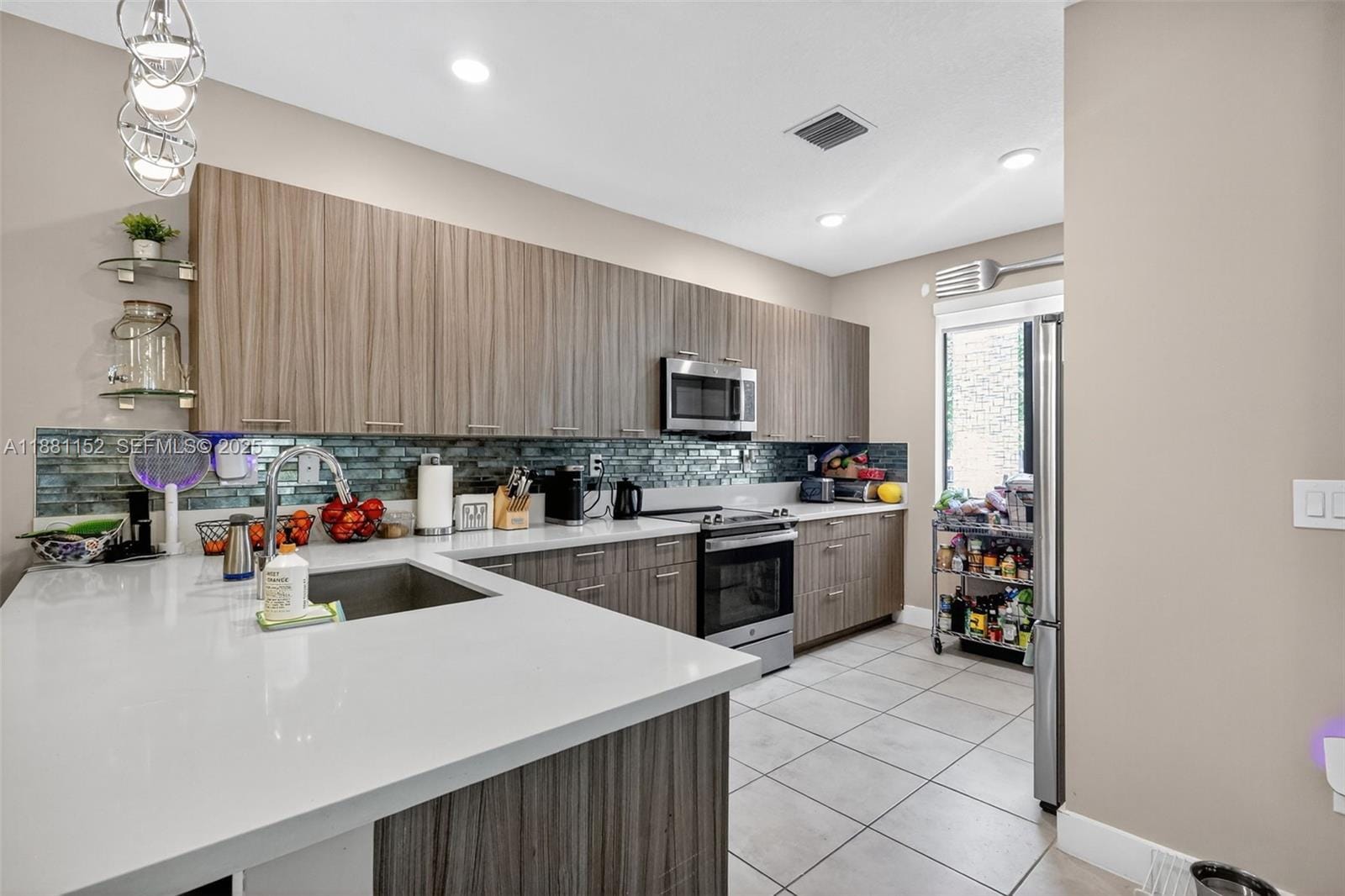 4672 NW 83rd Parkway, Doral, FL 33166 photo 8