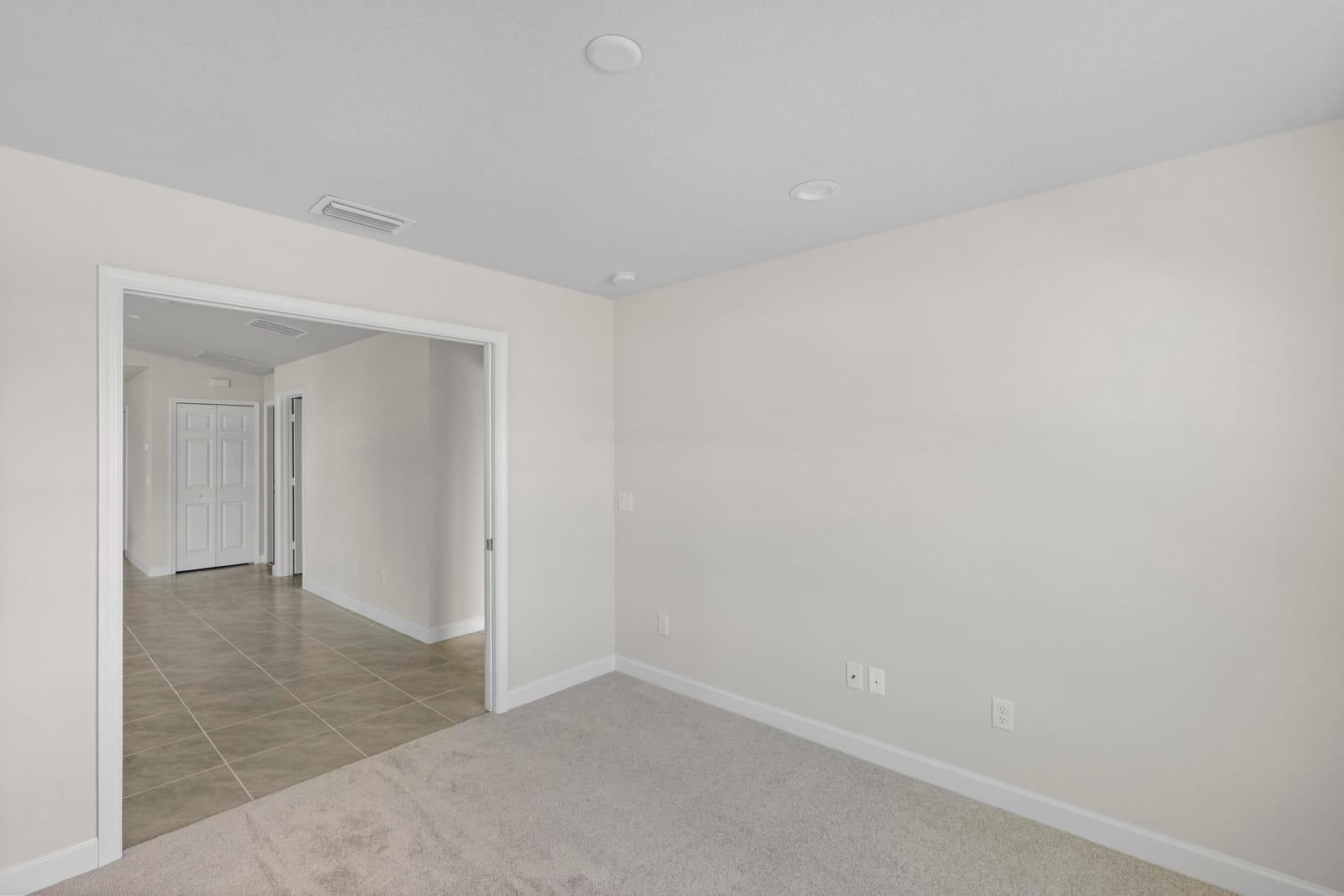 14892 Aguila Avenue — photo 6