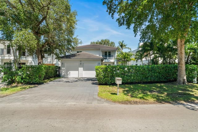 4181 Battersea Road, sold in Coconut Grove Manor, Miami, FL