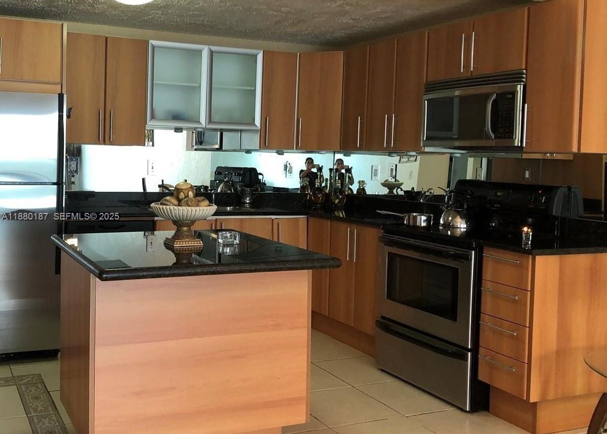 19390 Collins Avenue 1124 — photo 6