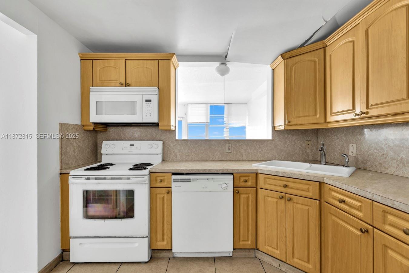 2025 NE 164th Street 510 — photo 6