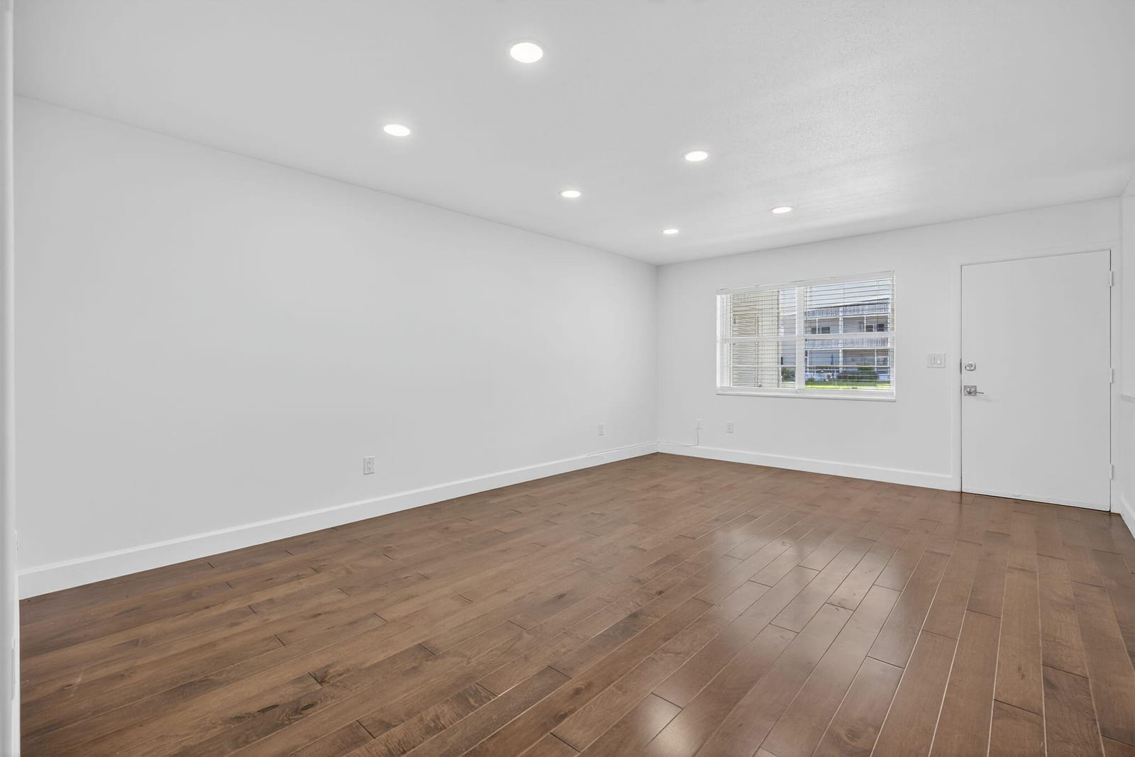 110 Shore Court 114 — photo 11