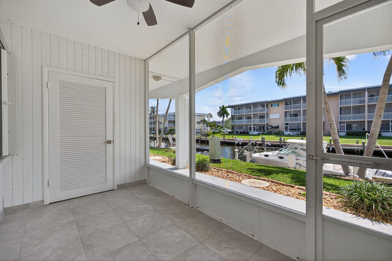 110 Shore Court 114 — photo 3