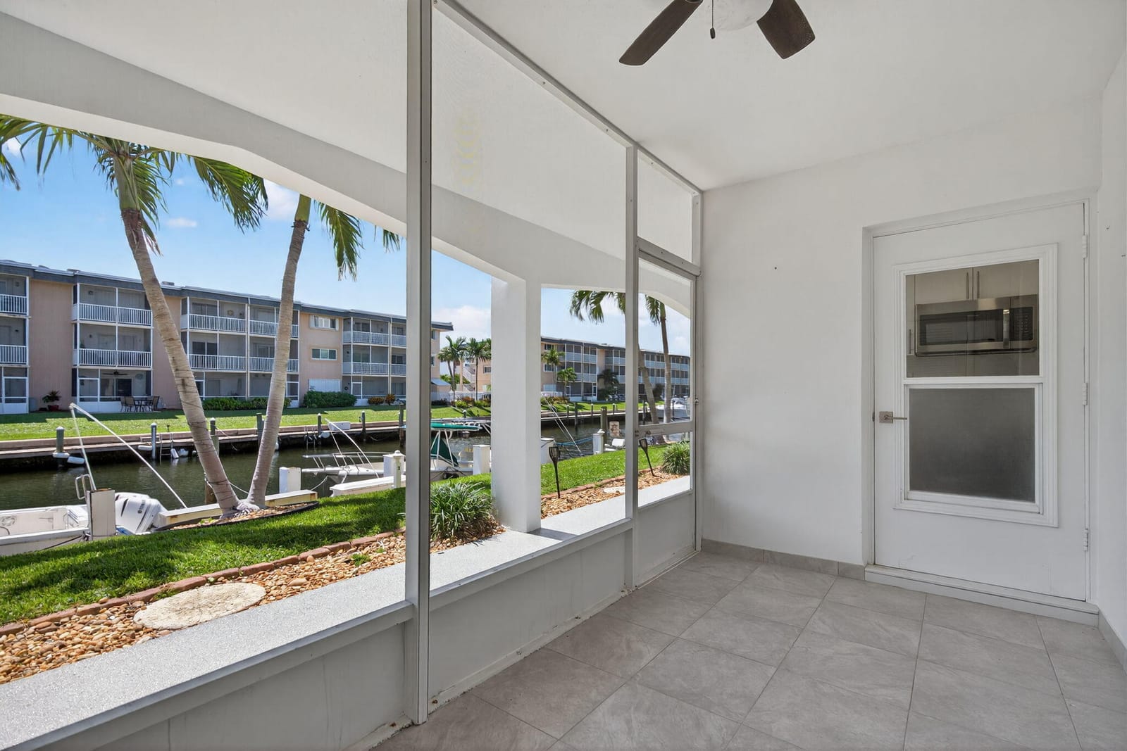 110 Shore Court 114 — photo 4