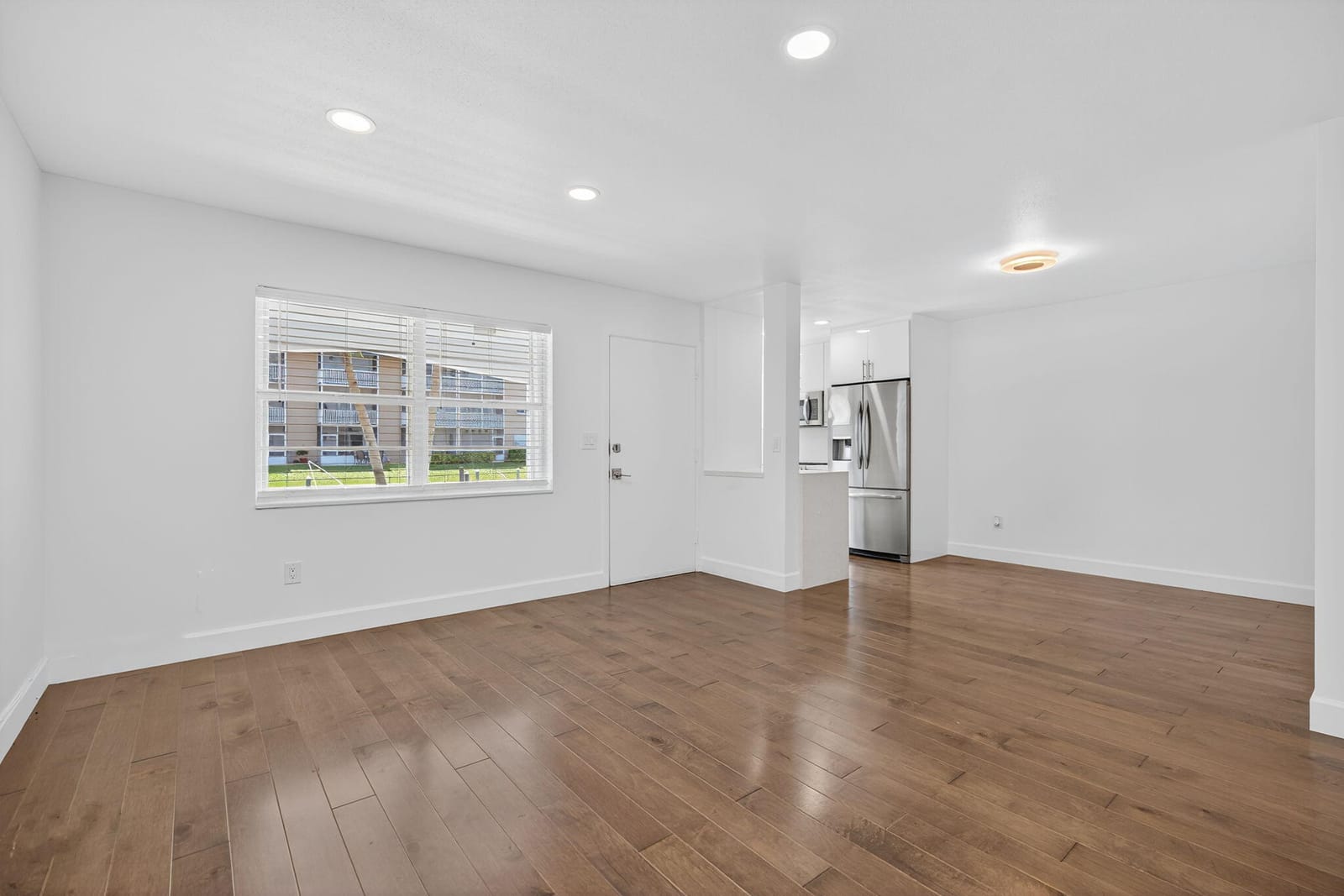 110 Shore Court 114 — photo 7