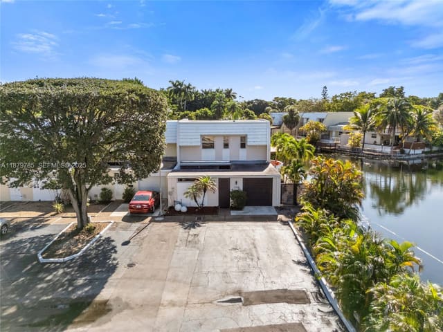 7380 Big Cypress Drive, sold in Miami Lakes Golf Course, Miami Lakes, FL