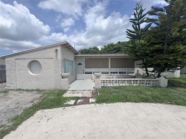 1031 NW 13th Street, Fort Lauderdale, FL 33311