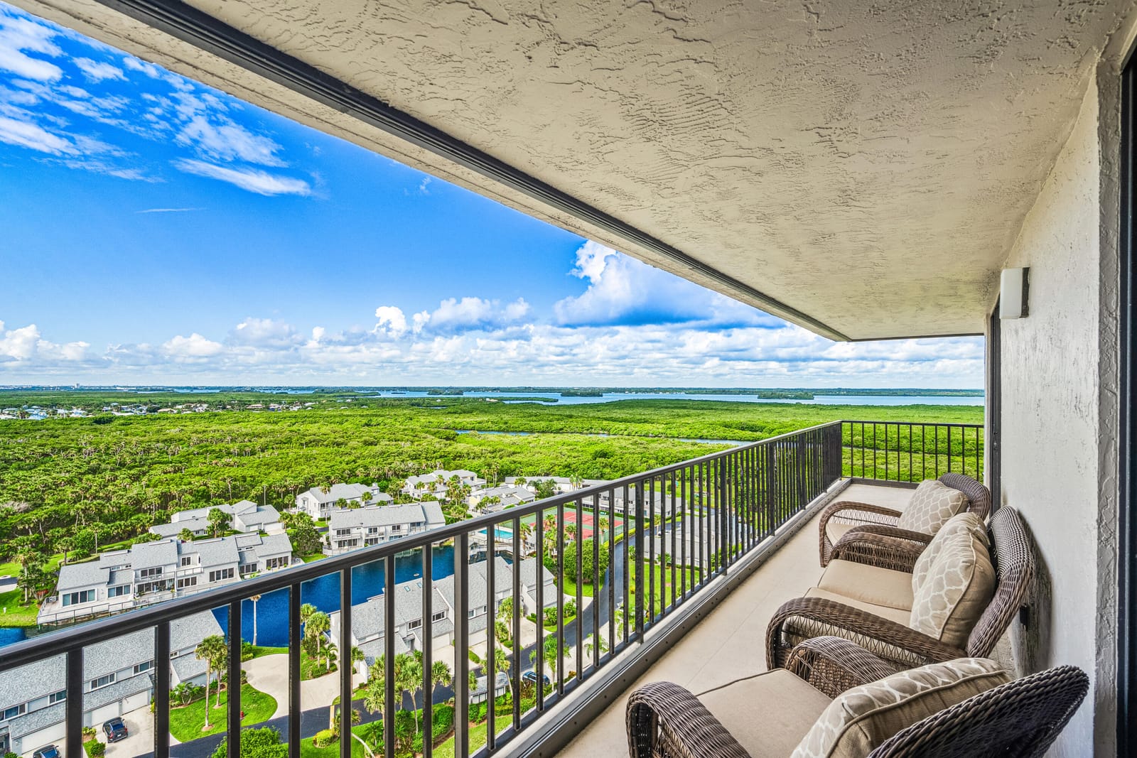 5047 N Highway A1a 1706, Hutchinson Island, FL 34949 photo 2
