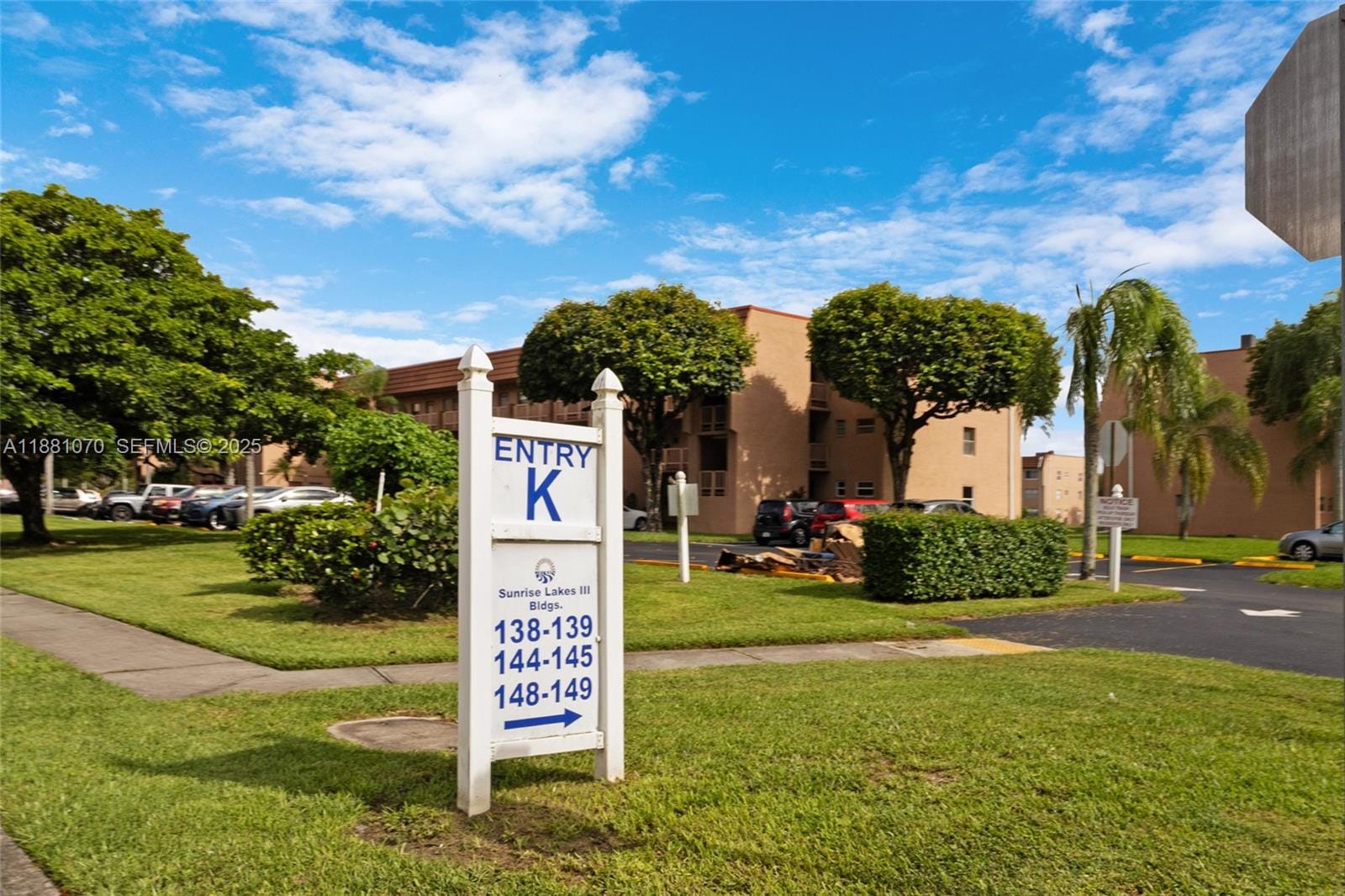 9620 Sunrise Lakes Boulevard 205, Sunrise, FL 33322