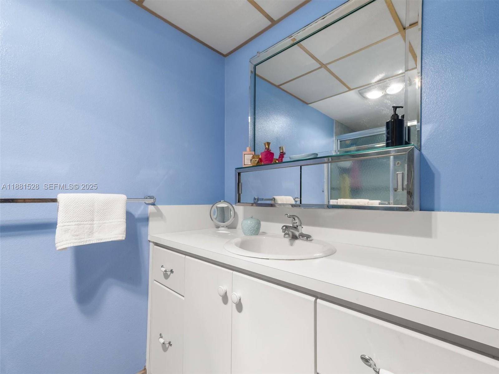 1001 NE 14th Avenue 207, Hallandale Beach, FL 33009 photo 16
