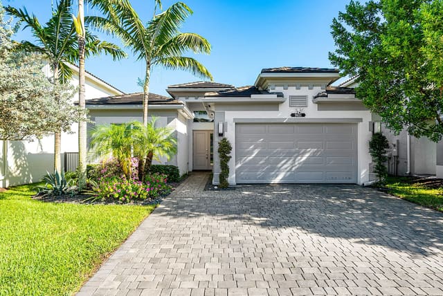 9651 Eagle River Road, Delray Beach, FL 33446