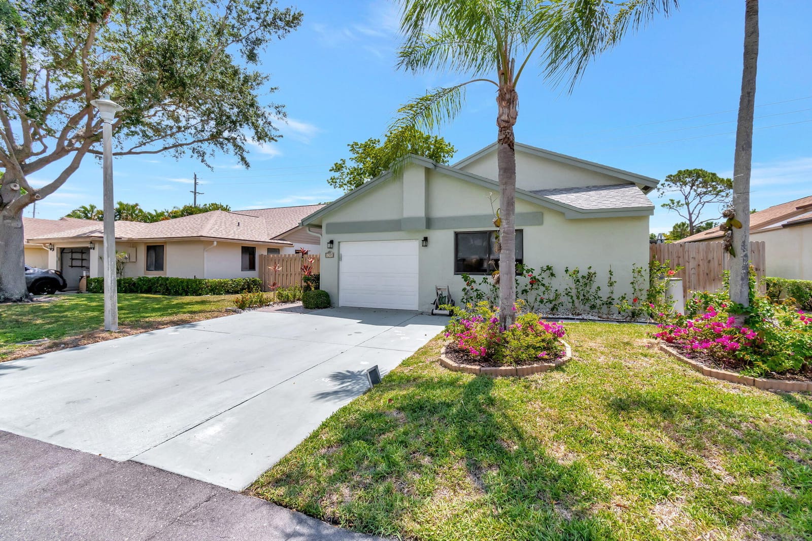 1395 NW 23rd Lane, Delray Beach, FL 33445