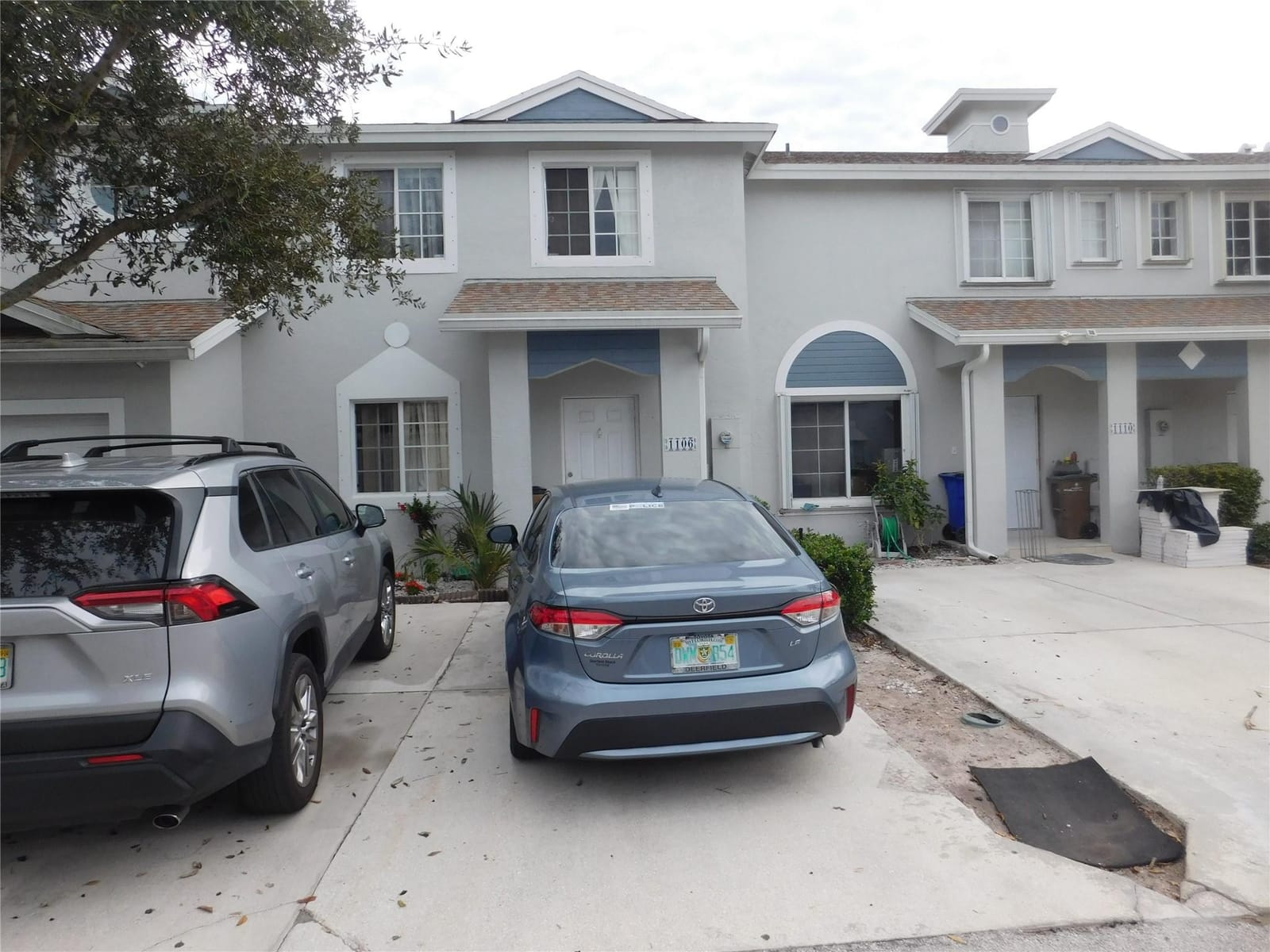 1106 SW 44th Way — photo 2