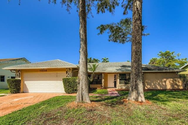 7008 NW 49th Court, Lauderhill, FL 33319