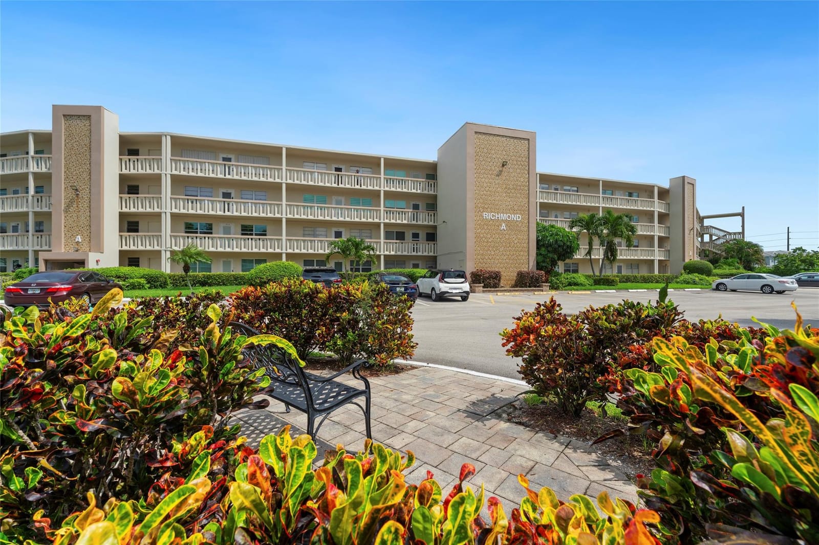 404 Richmond A 404, Deerfield Beach, FL 33442 photo 20