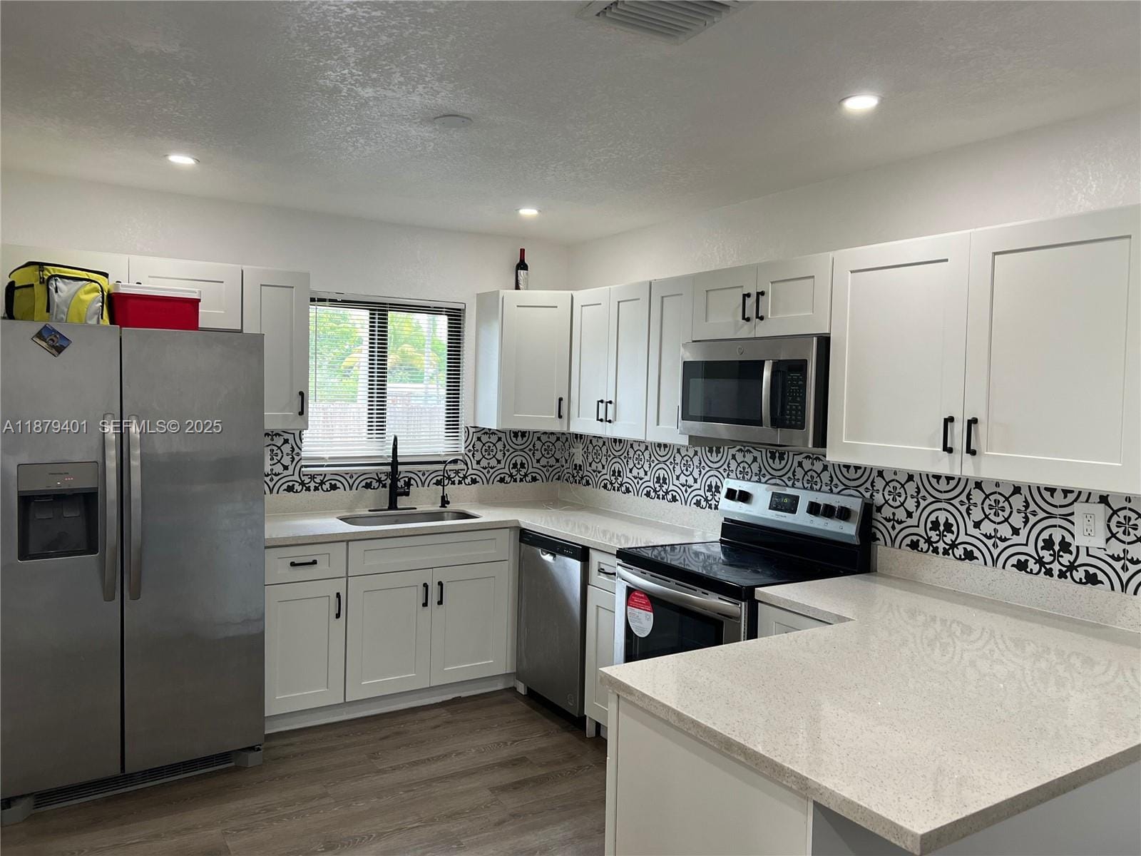 5724 SW 18th Street — photo 12